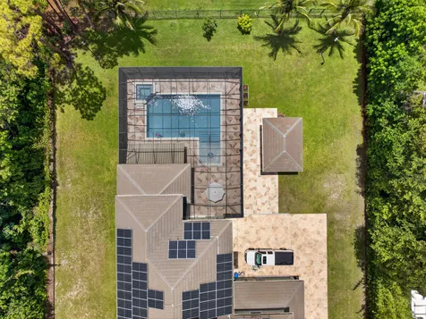 6077 NW 71st Terrace Parkland FL 33067