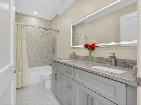 6077 NW 71st Terrace Parkland FL 33067
