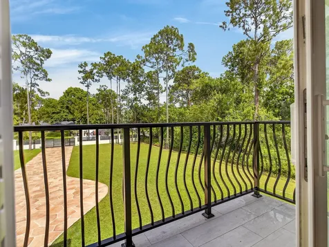6077 NW 71st Terrace Parkland FL 33067