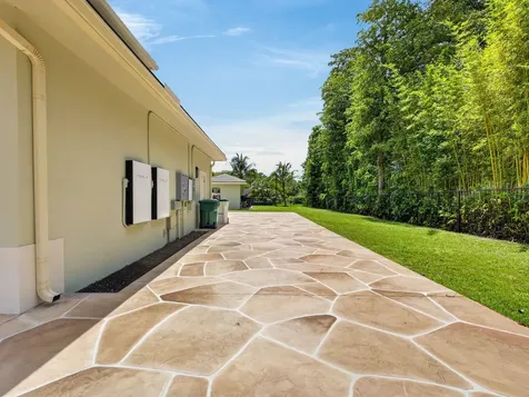 6077 NW 71st Terrace Parkland FL 33067