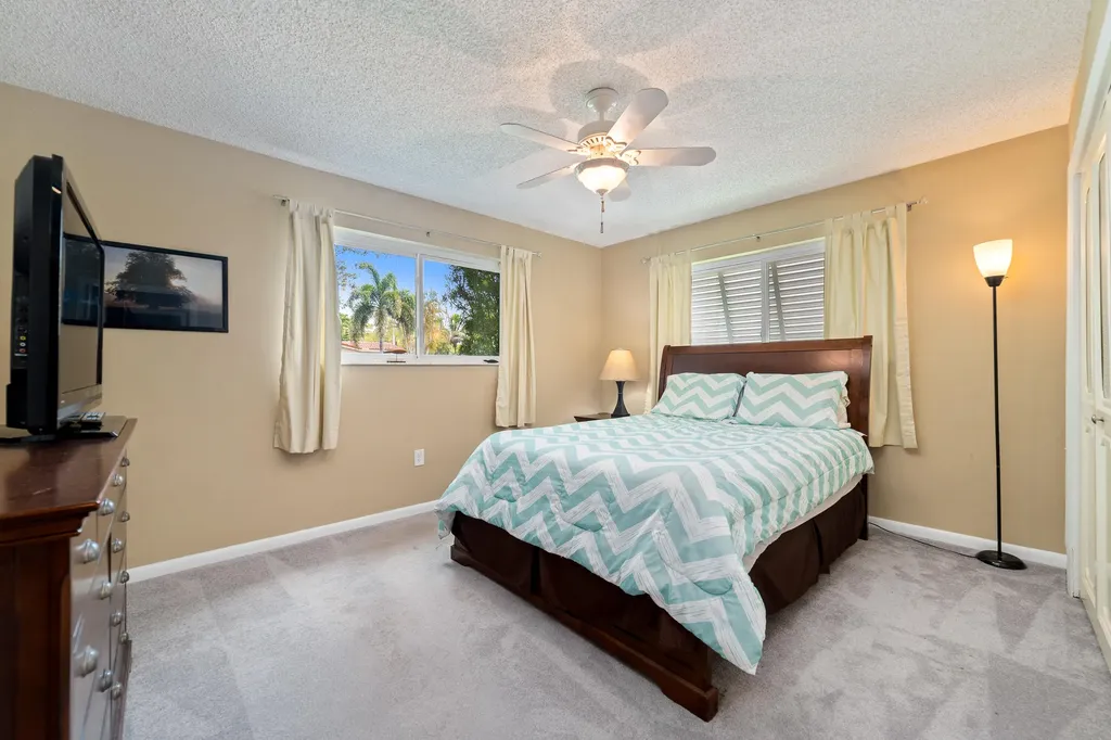 10578 NW 3 Street Plantation FL 33324