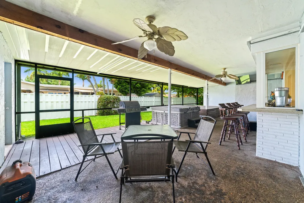 10578 NW 3 Street Plantation FL 33324