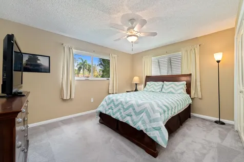 10578 NW 3 Street Plantation FL 33324