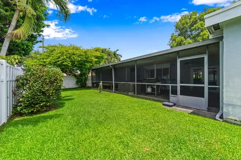 10578 NW 3 Street Plantation FL 33324