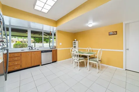 10578 NW 3 Street Plantation FL 33324