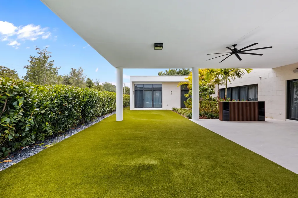 16788 Natures Way Weston FL 33326