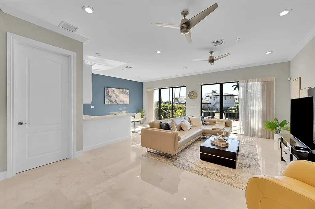 2254 SE 7th Street Pompano Beach FL 33062
