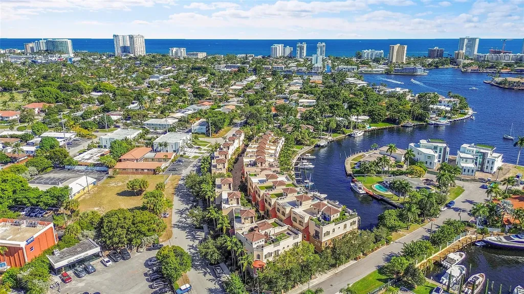 2254 SE 7th Street Pompano Beach FL 33062