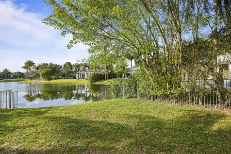 3201 E Stonebrook Circle Davie FL 33330