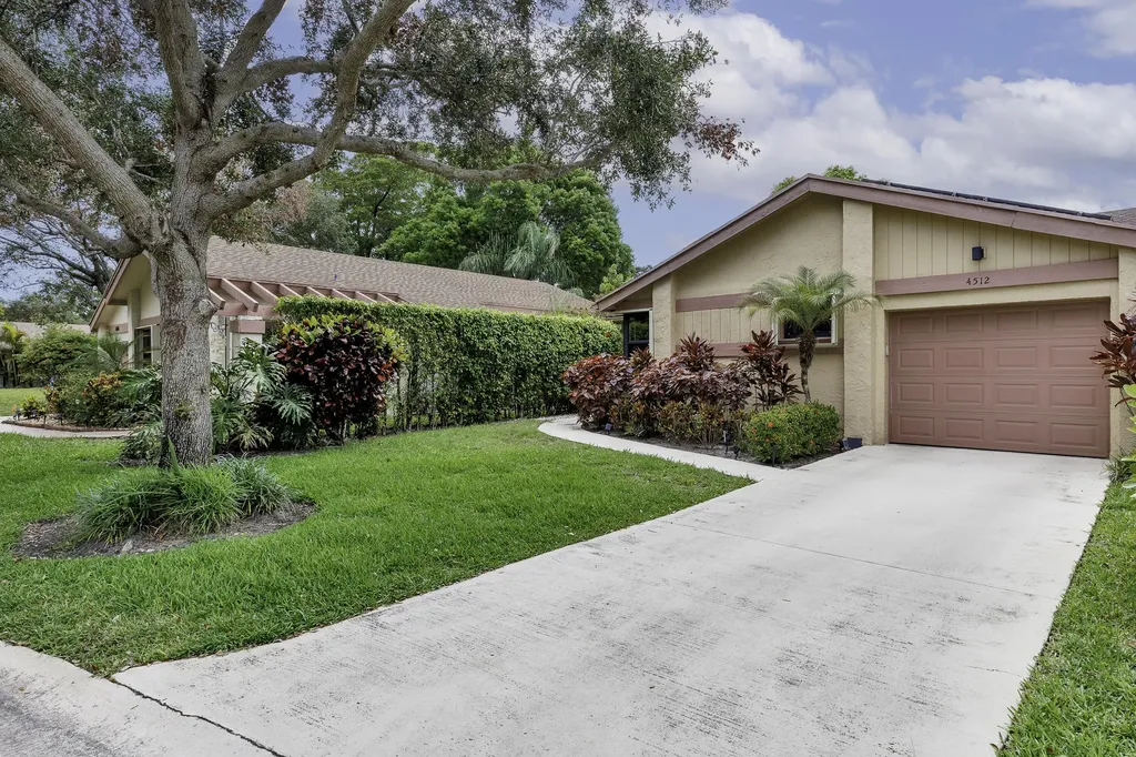 4512 Cordia Circle Coconut Creek FL 33066