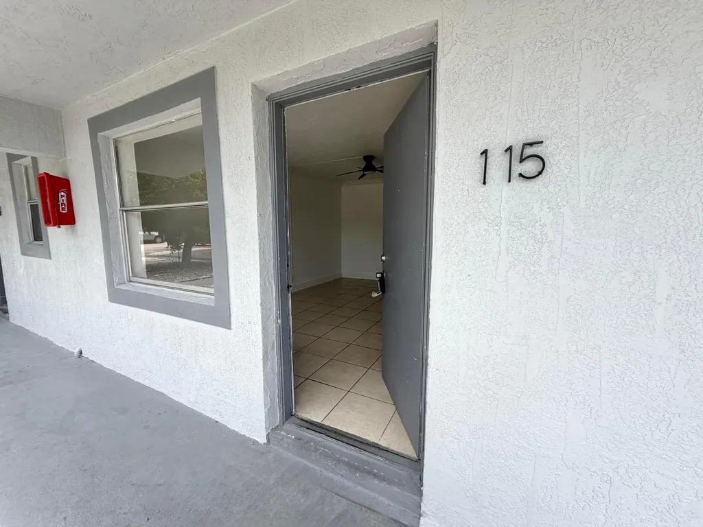 2127 Davie Boulevard Fort Lauderdale FL 33312