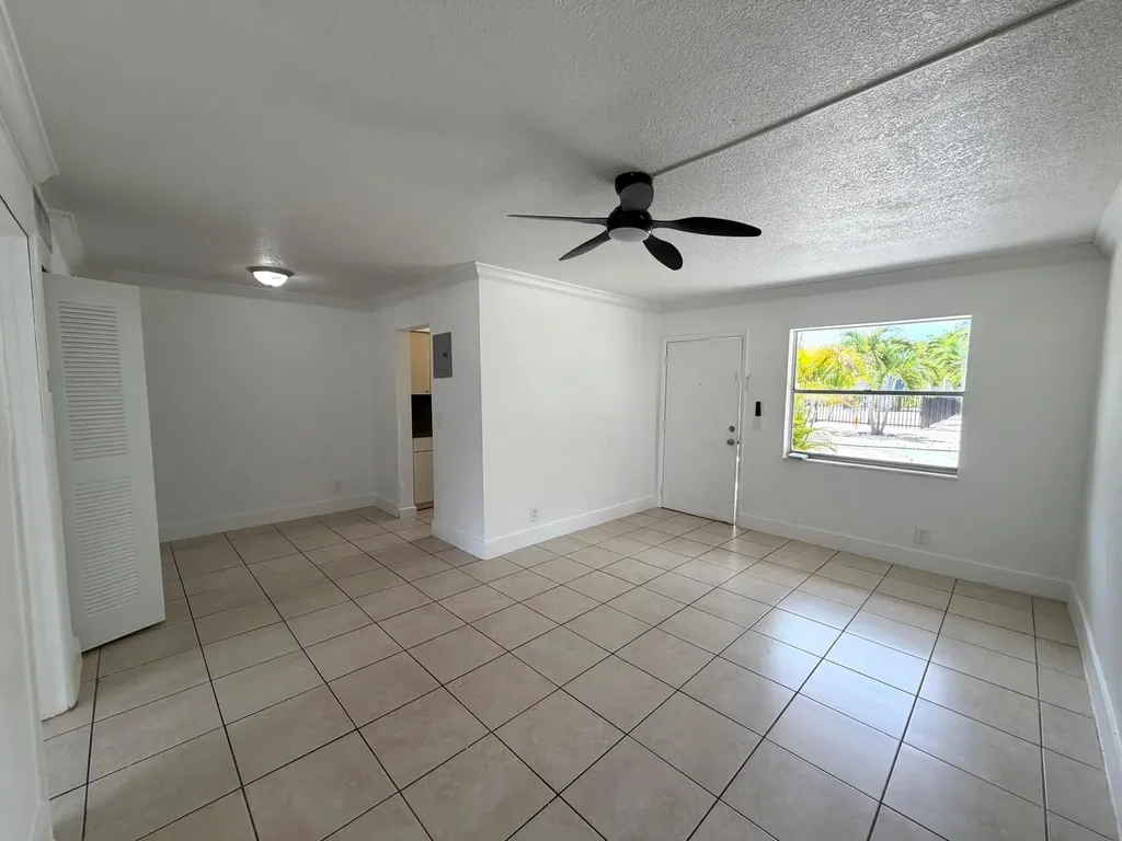 2127 Davie Boulevard Fort Lauderdale FL 33312