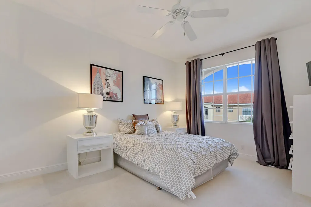 4711 Artesa Way E Palm Beach Gardens FL 33418