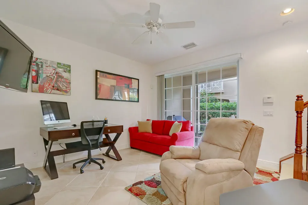 4711 Artesa Way E Palm Beach Gardens FL 33418