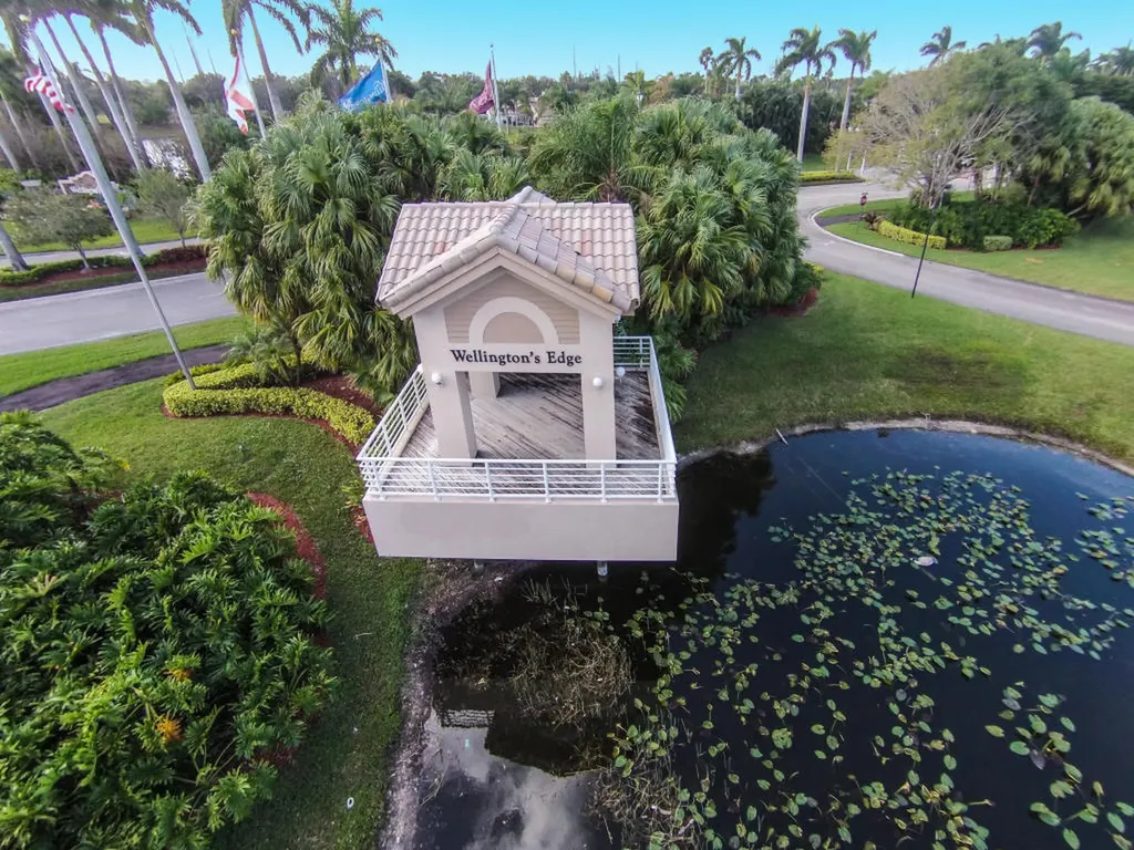 10752 Oak Bend Way Wellington FL 33414