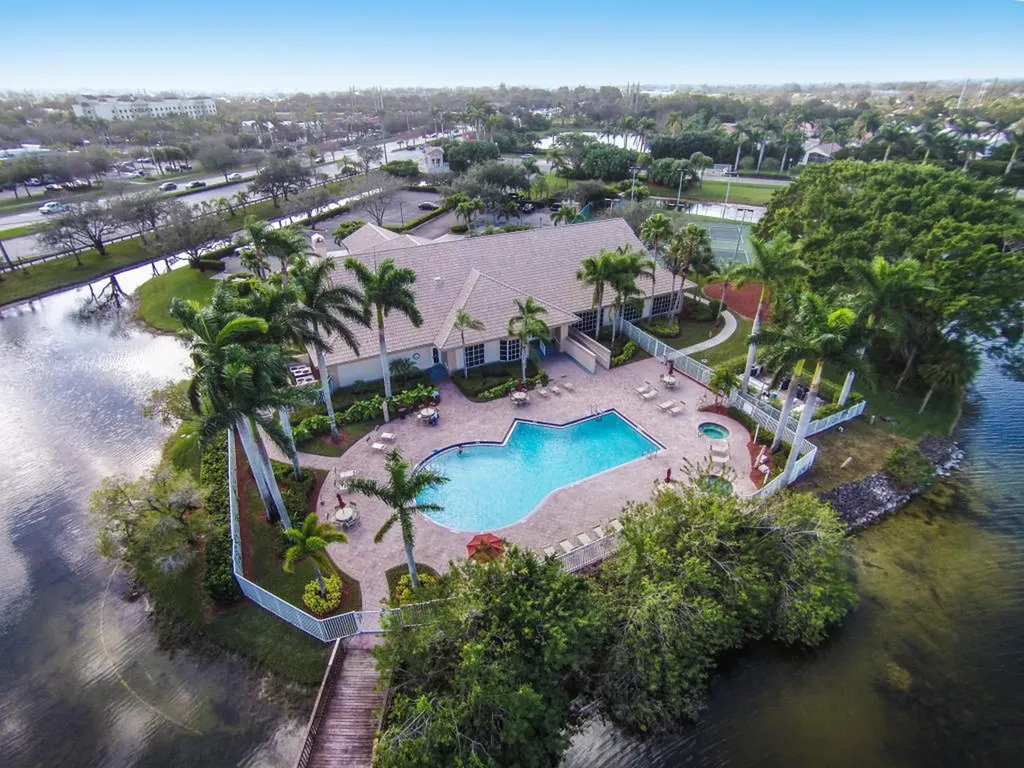 10752 Oak Bend Way Wellington FL 33414