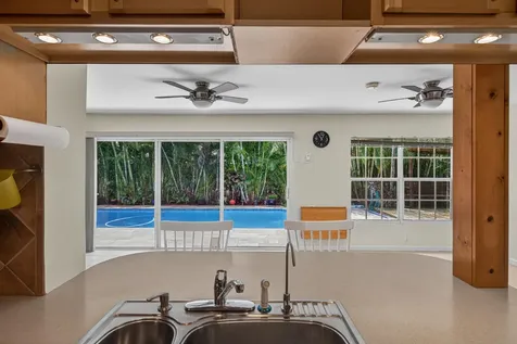 1540 NE 40th Street Oakland Park FL 33334