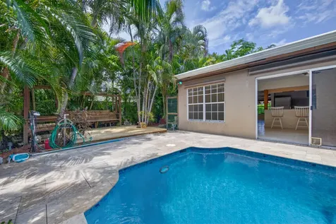 1540 NE 40th Street Oakland Park FL 33334