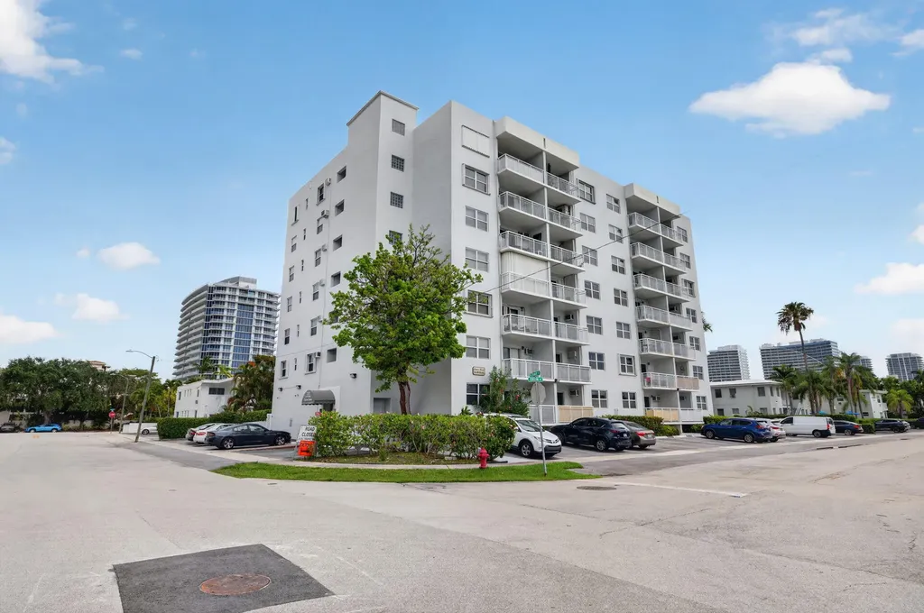 720 Orton Avenue Fort Lauderdale FL 33304