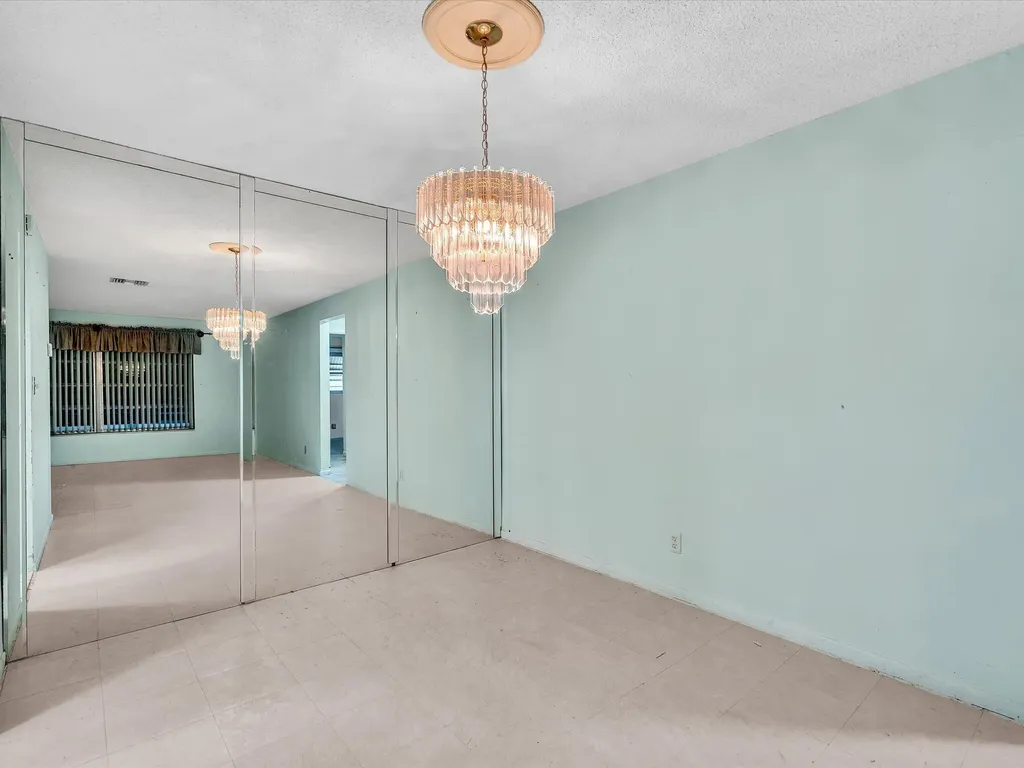 4514 NW 43rd Terrace Tamarac FL 33319