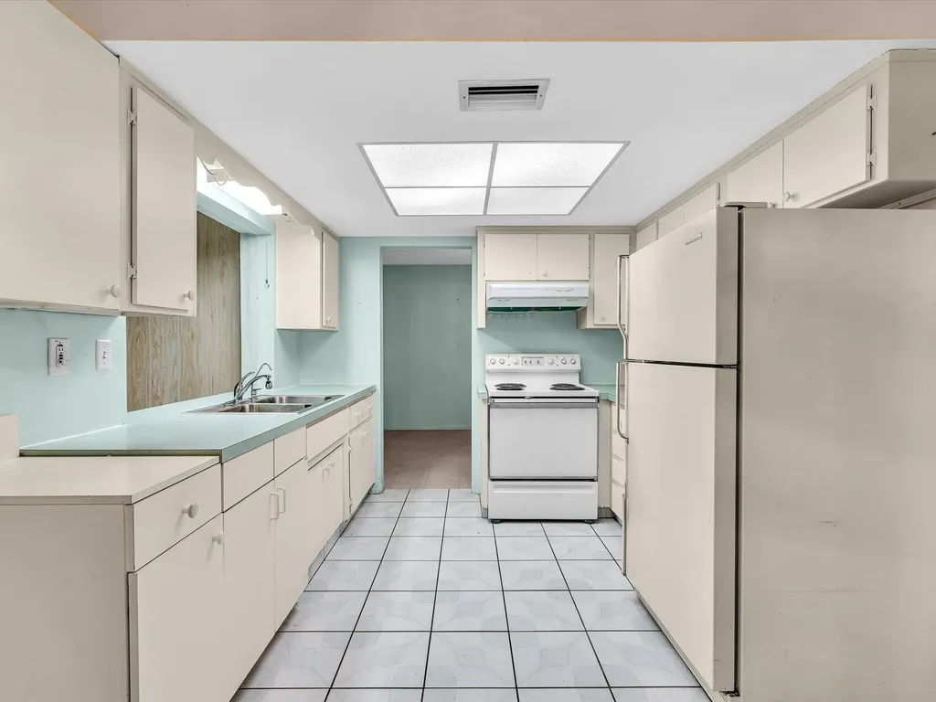 4514 NW 43rd Terrace Tamarac FL 33319