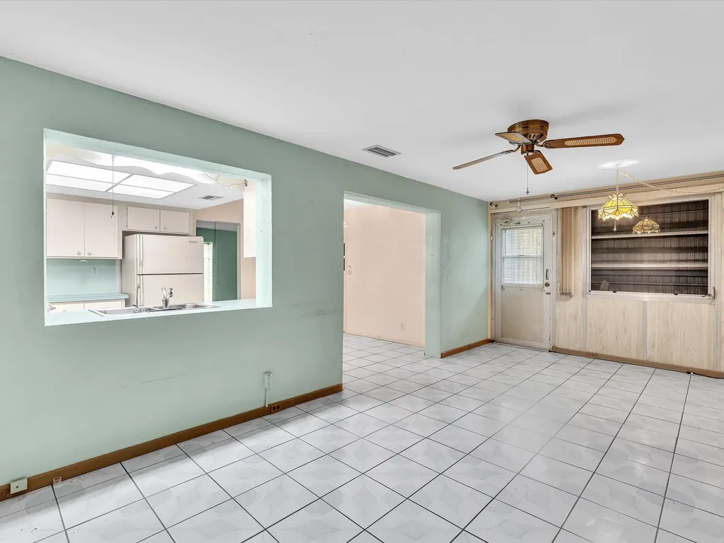 4514 NW 43rd Terrace Tamarac FL 33319