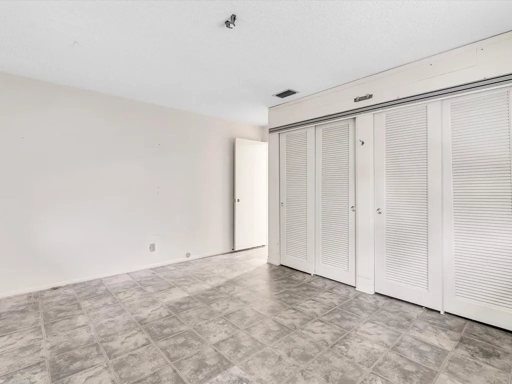 4514 NW 43rd Terrace Tamarac FL 33319