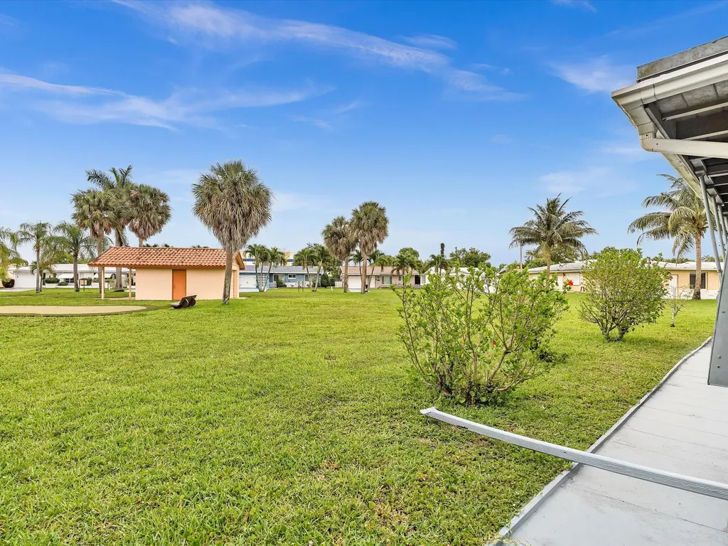 4514 NW 43rd Terrace Tamarac FL 33319