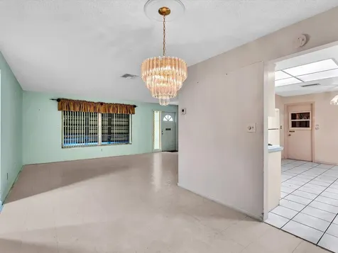 4514 NW 43rd Terrace Tamarac FL 33319