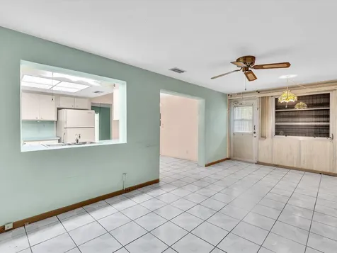 4514 NW 43rd Terrace Tamarac FL 33319