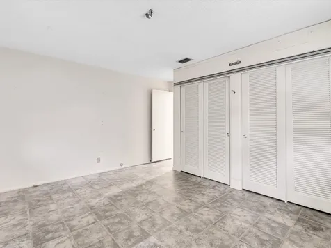 4514 NW 43rd Terrace Tamarac FL 33319