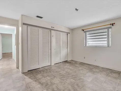4514 NW 43rd Terrace Tamarac FL 33319
