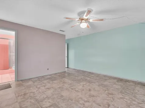 4514 NW 43rd Terrace Tamarac FL 33319
