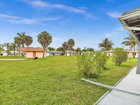 4514 NW 43rd Terrace Tamarac FL 33319
