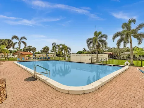 4514 NW 43rd Terrace Tamarac FL 33319