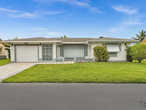 4514 NW 43rd Terrace Tamarac FL 33319