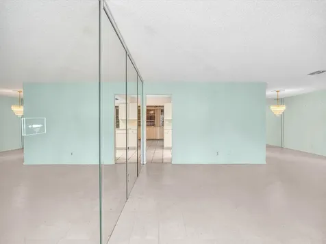 4514 NW 43rd Terrace Tamarac FL 33319