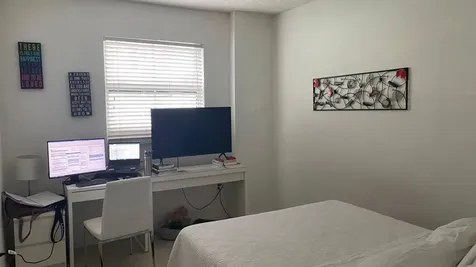 185 SE 14th Terrace SE Miami FL 33131
