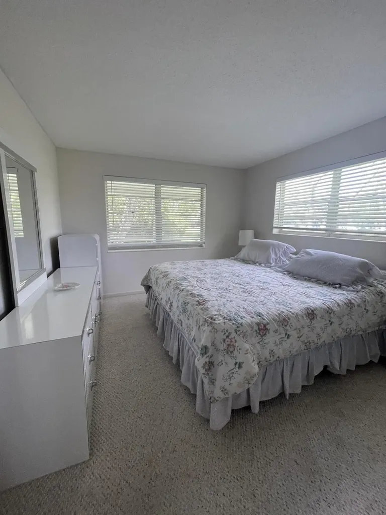 40 Keswick Deerfield Beach FL 33442