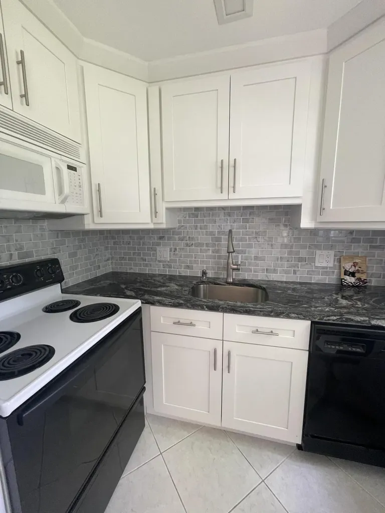 40 Keswick Deerfield Beach FL 33442
