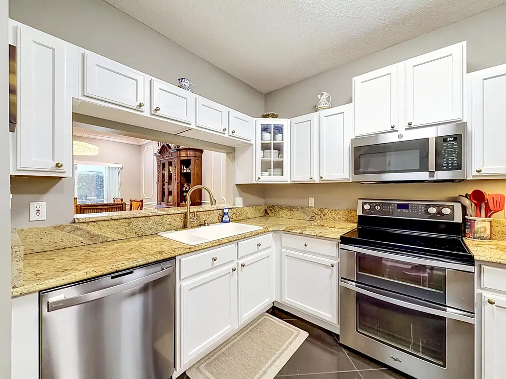 8279 Via Leonessa Drive Boca Raton FL 33433
