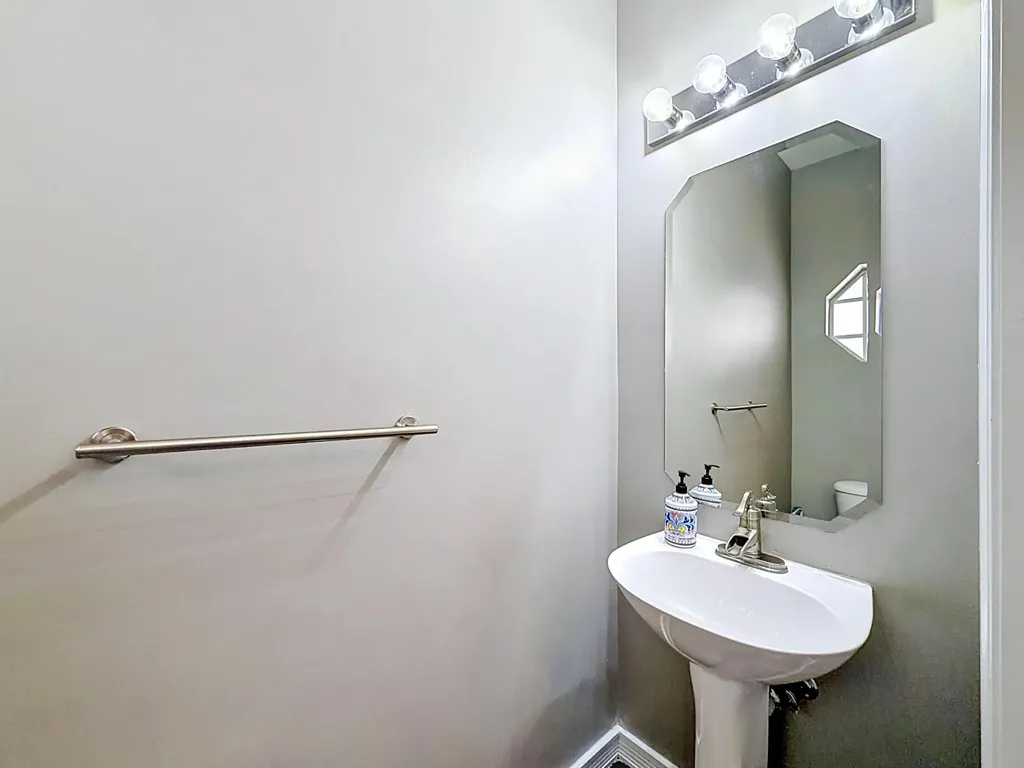 8279 Via Leonessa Drive Boca Raton FL 33433