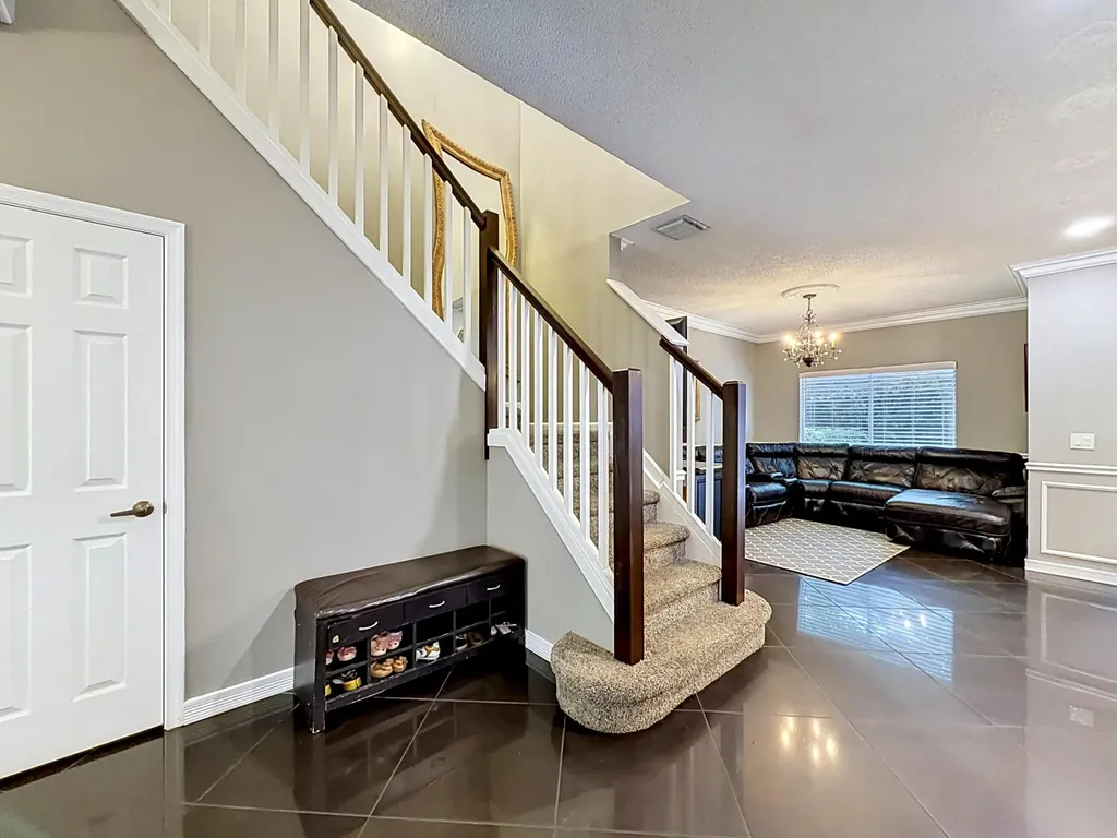 8279 Via Leonessa Drive Boca Raton FL 33433