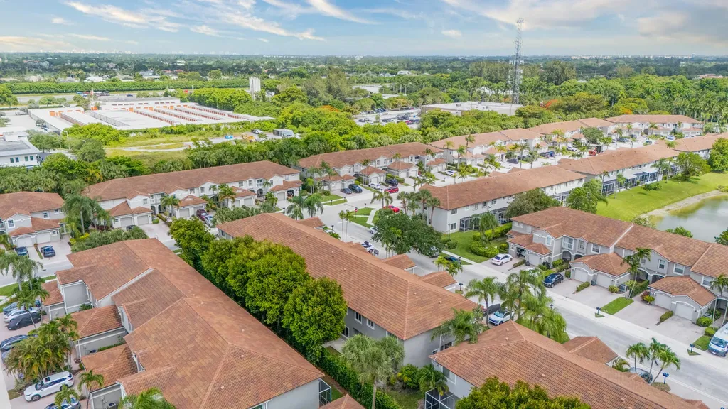 8279 Via Leonessa Drive Boca Raton FL 33433