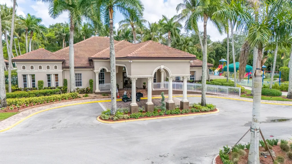 8279 Via Leonessa Drive Boca Raton FL 33433
