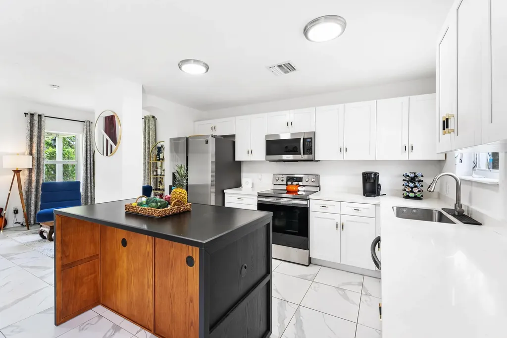 16931 93rd Road N Loxahatchee FL 33470