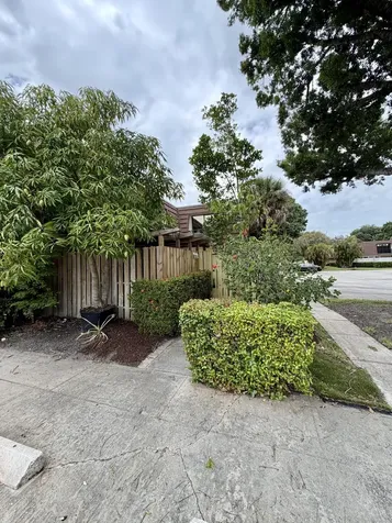 2213 22nd Lane Palm Beach Gardens FL 33418