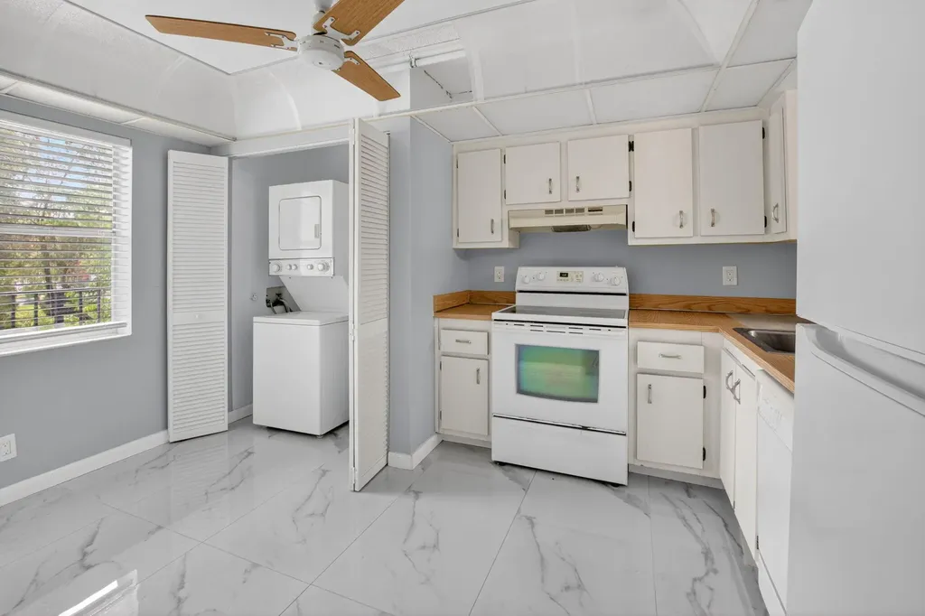 14701 Cumberland Drive Delray Beach FL 33446