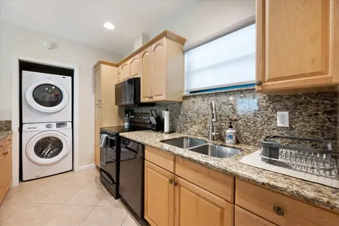 11863 Wimbledon Circle Wellington FL 33414