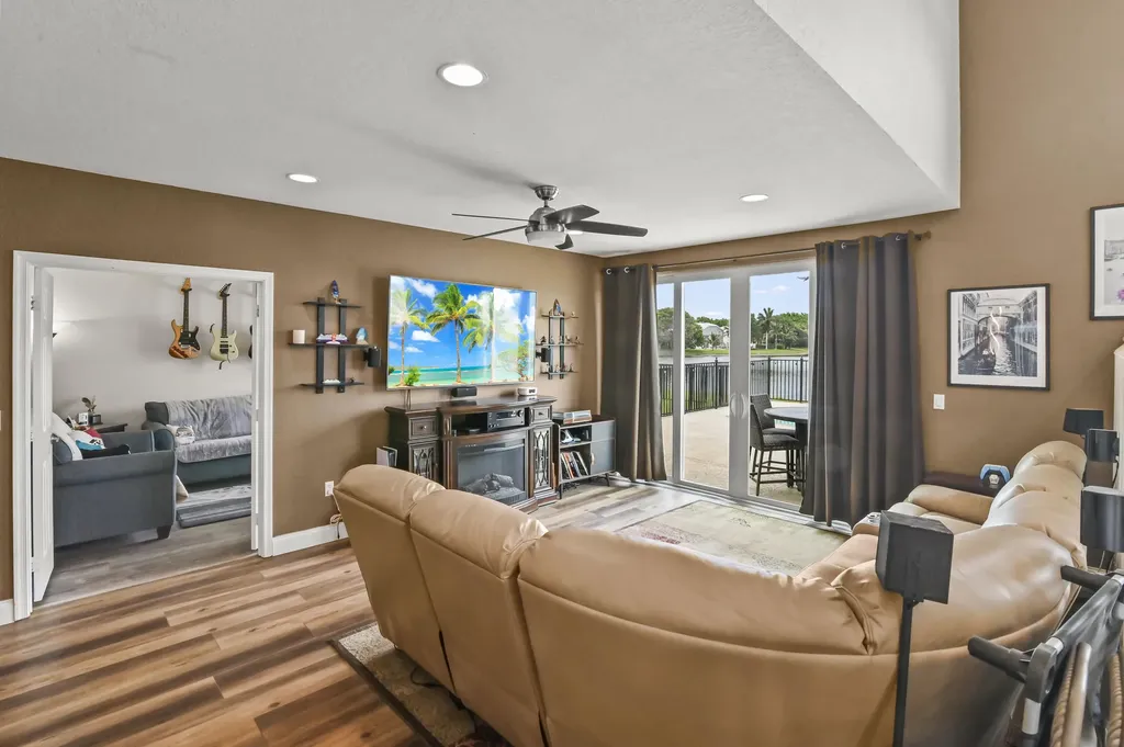 7877 Springvale Drive Lake Worth FL 33467